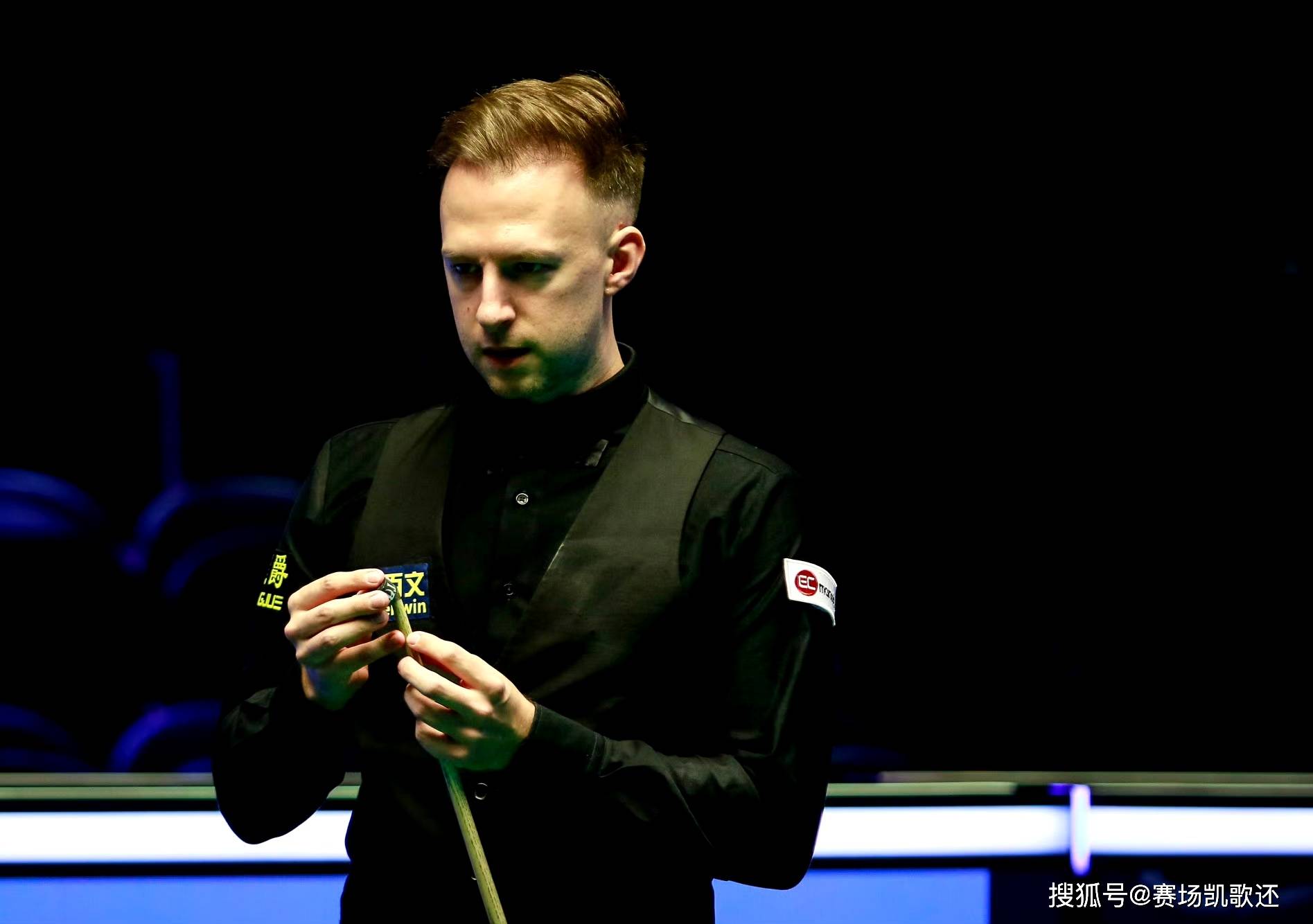 个年轻球员 个年轻球员