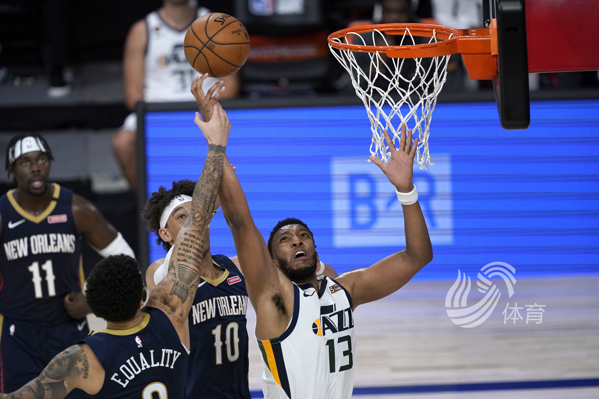 包括人才激 包括人才激